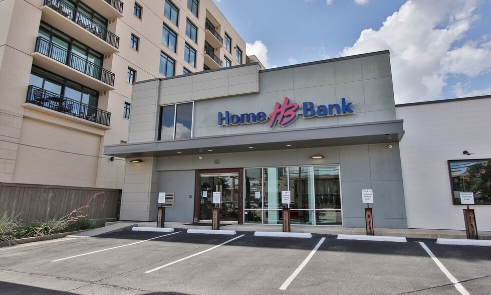 3734-3740 Westheimer Rd, Houston, TX for sale - Building Photo - Image 2 of 2