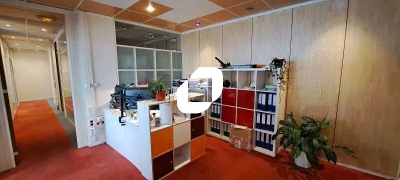 221 Boulevard Davout, Paris for lease Interior Photo- Image 1 of 11