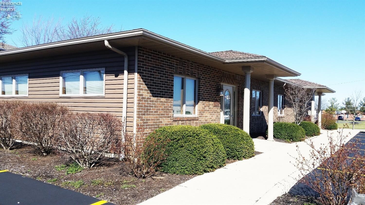 99 Ashwood Dr, Tiffin, OH for sale Building Photo- Image 1 of 1