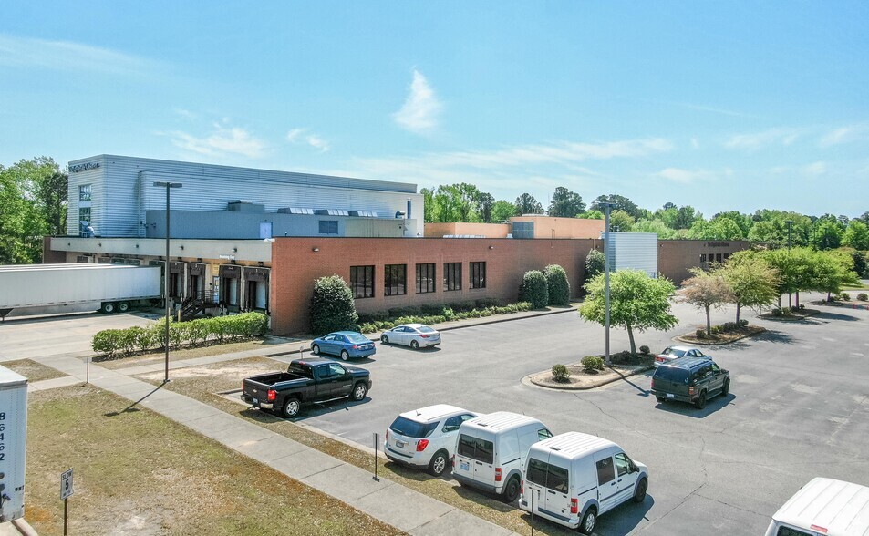 458 Whitfield St, Fayetteville, NC for lease - Building Photo - Image 3 of 34