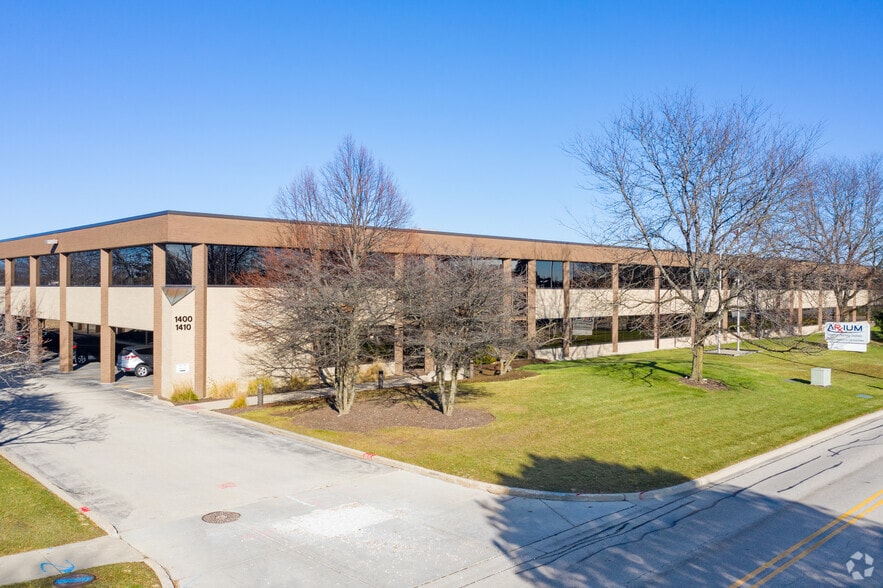 1400 Busch Pky, Buffalo Grove, IL for sale - Building Photo - Image 3 of 10