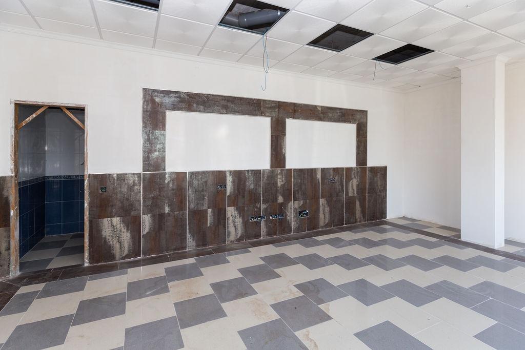 Retail in Roquetas de Mar, Almería for sale Primary Photo- Image 1 of 1