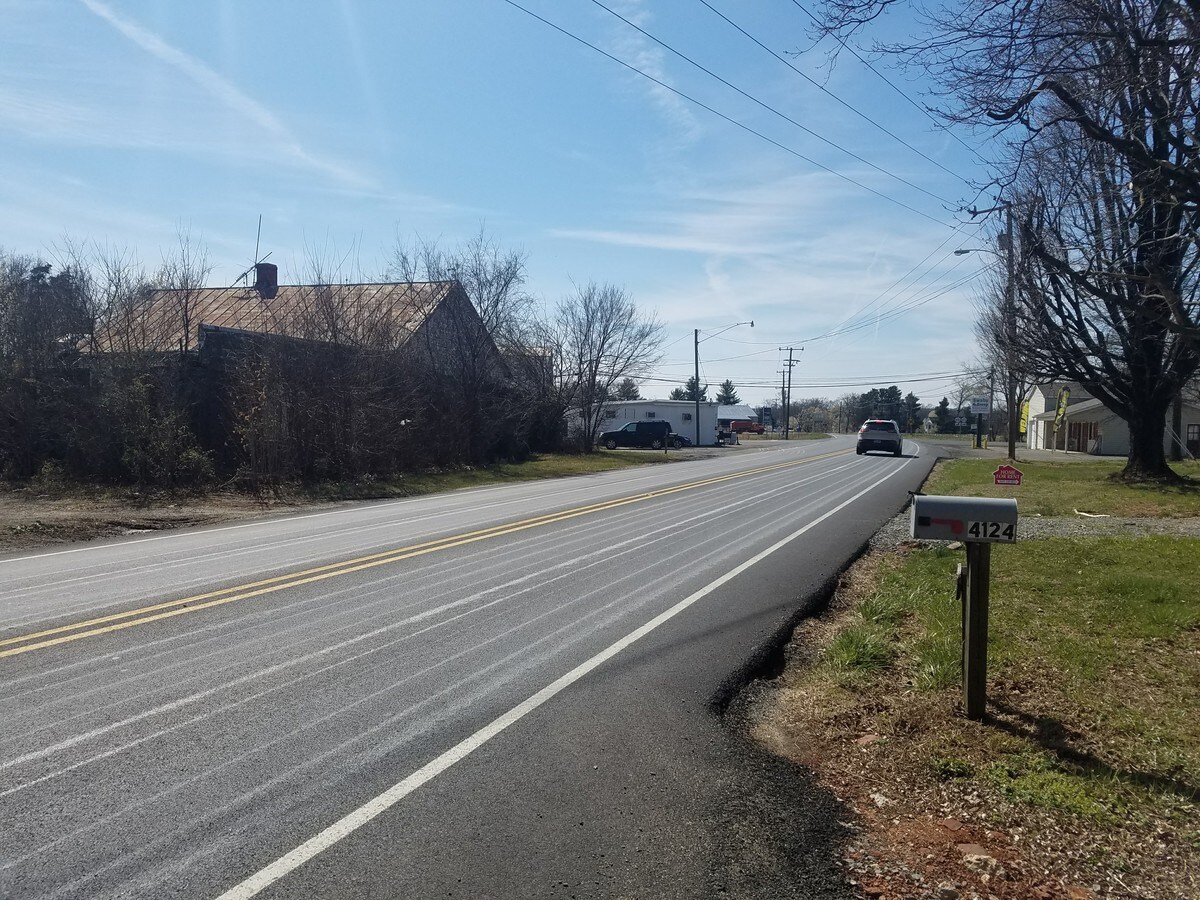 4115 Catlett Rd, Calverton, VA 20138