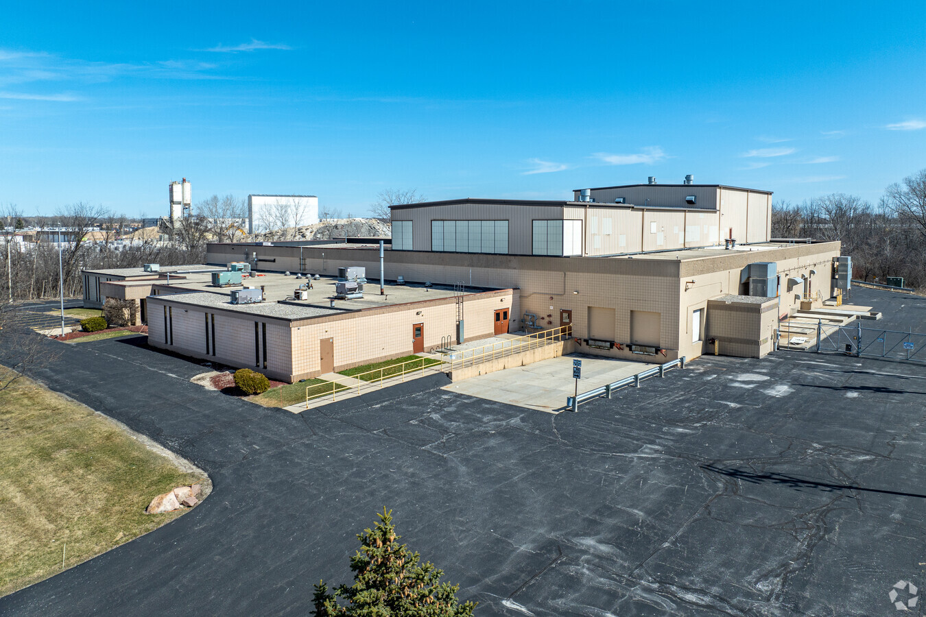 7300 S 10th St, Oak Creek, WI 53154 - Industrial for Lease | LoopNet