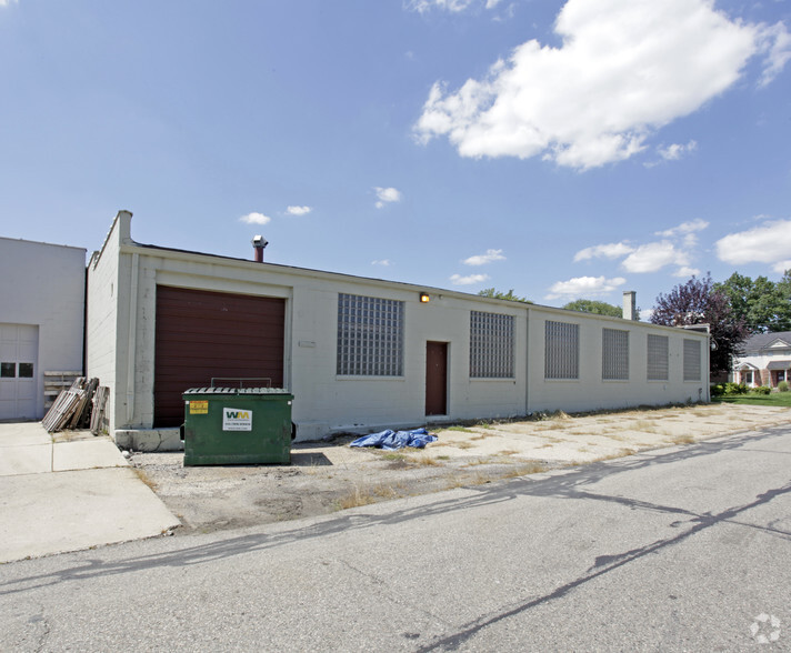 1030 Woodward Hts, Ferndale, MI for lease - Building Photo - Image 2 of 2