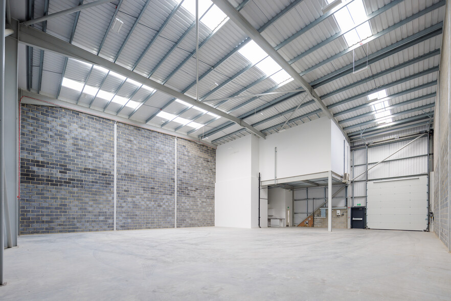 Botany Way, Purfleet for lease - Building Photo - Image 2 of 43