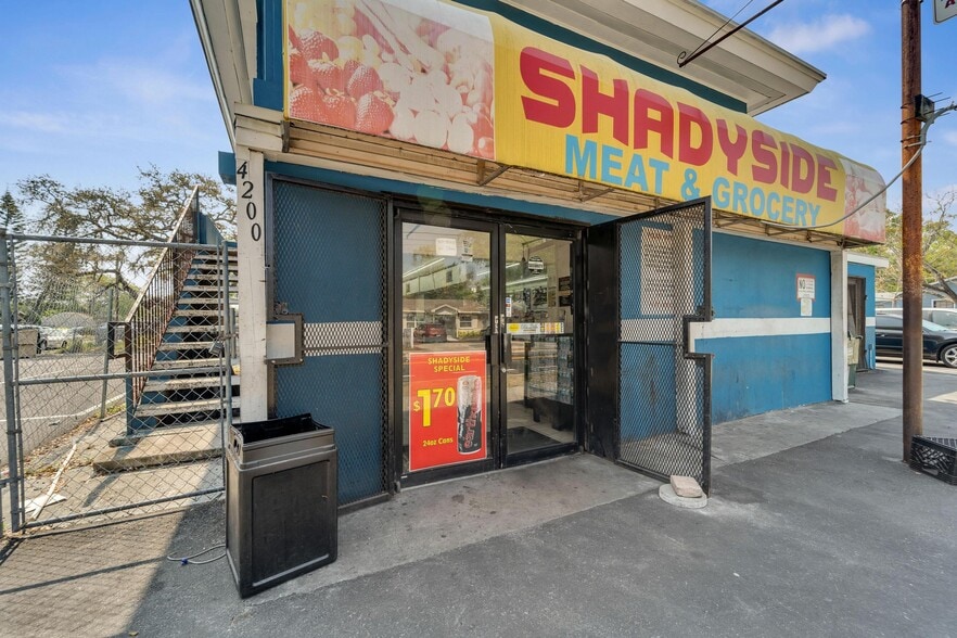 4200 15th Ave S, Saint Petersburg, FL for lease - Building Photo - Image 3 of 13