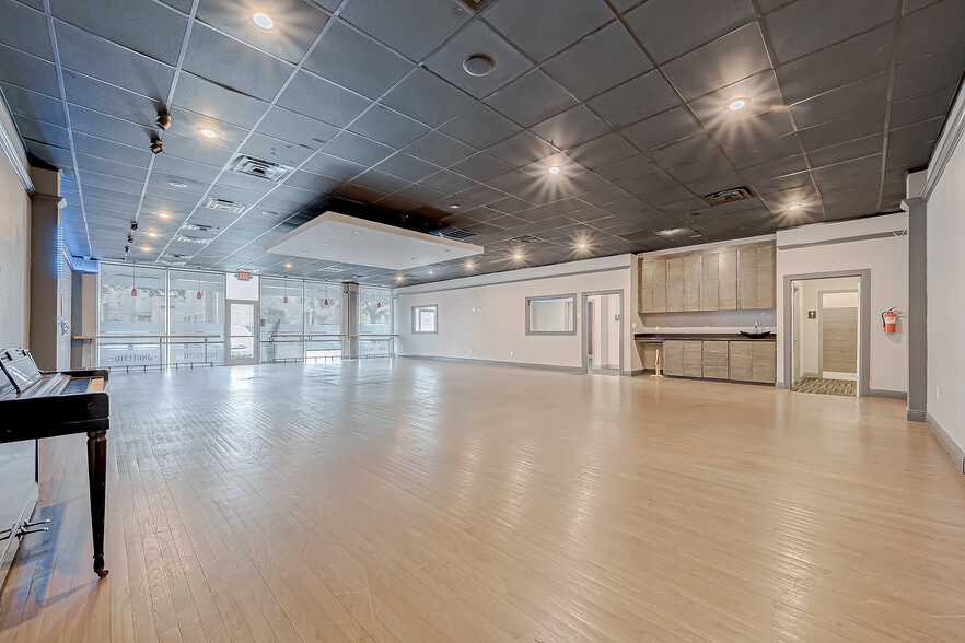 9400 Glenfield Ct, Houston, TX for lease - Interior Photo - Image 1 of 13