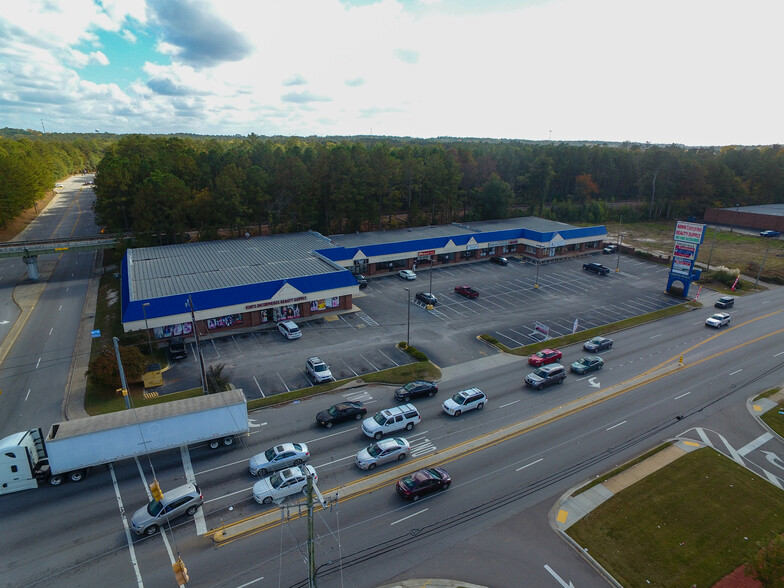 7380-7390 Two Notch Rd, Columbia, SC for lease - Building Photo - Image 1 of 4