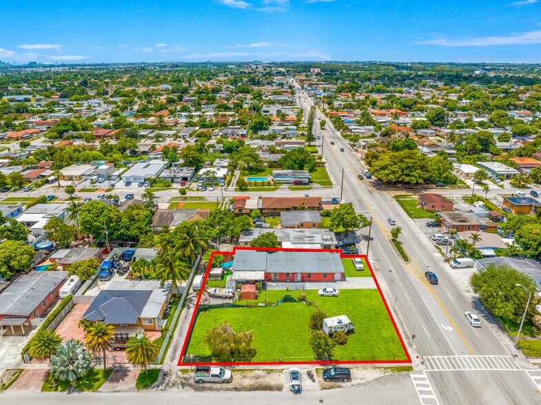 410 E 47th St, Hialeah, FL for sale - Primary Photo - Image 1 of 5