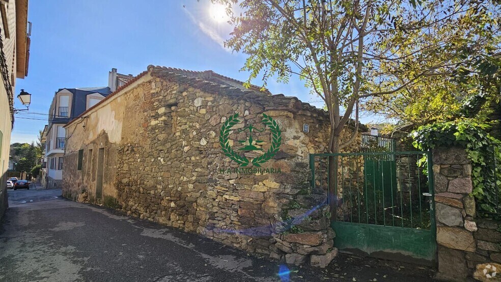 Land in Pedrezuela, Madrid for sale - Primary Photo - Image 1 of 3