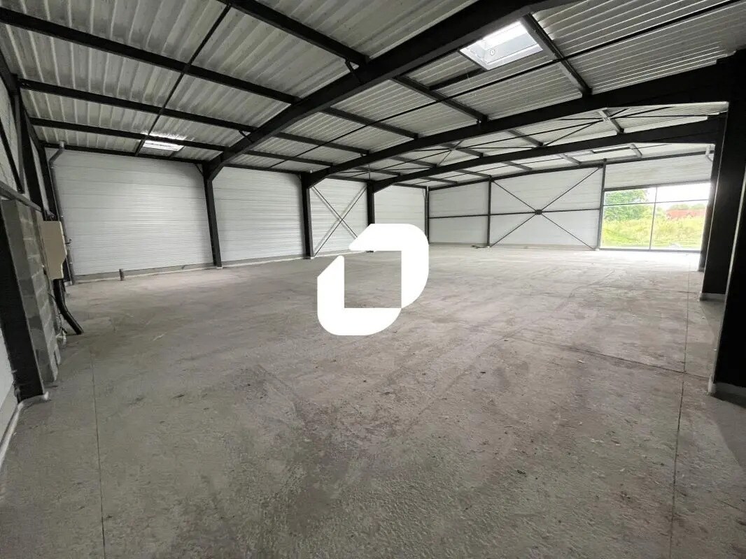 Retail in Sin-le-Noble for lease Interior Photo- Image 1 of 8