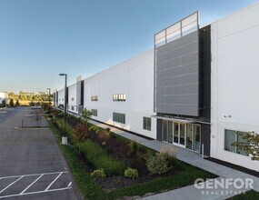 300 South Campus Dr, Imperial, PA for lease Building Photo- Image 1 of 4
