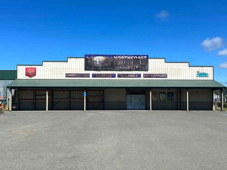 126 Dinsmore Dr, Fortuna, CA for lease - Building Photo - Image 1 of 17