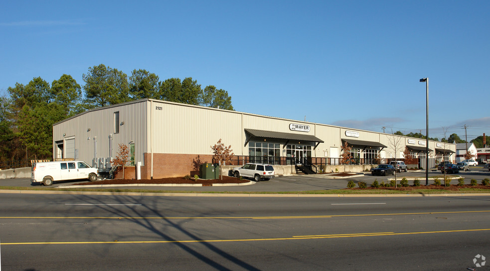 2121 Atlantic Ave, Raleigh, NC for lease - Building Photo - Image 3 of 5