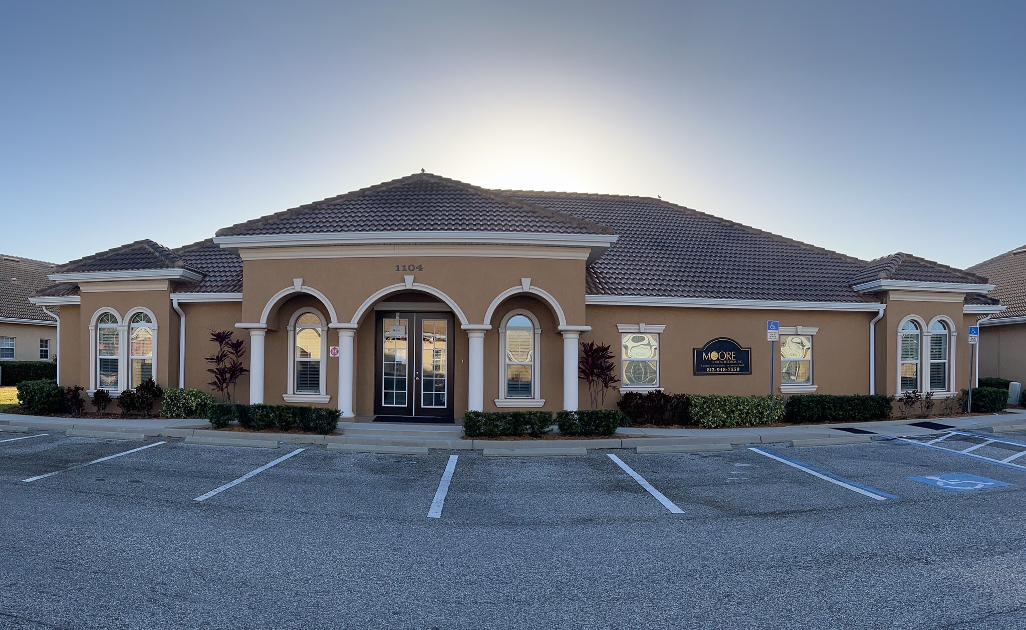 1104 Kyle Wood Ln, Brandon, FL for lease Building Photo- Image 1 of 13