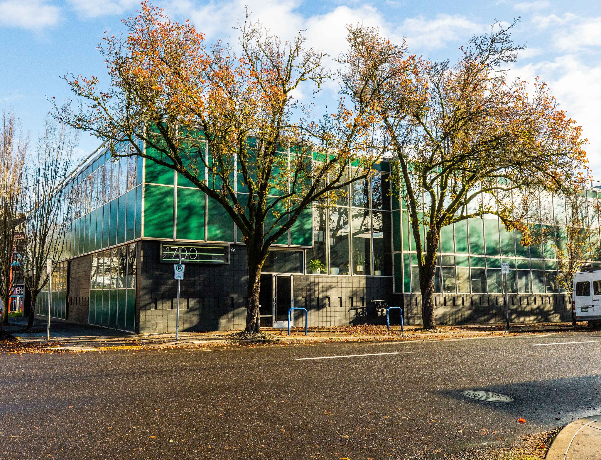 1700 SE 11th Ave, Portland, OR for lease Building Photo- Image 1 of 22