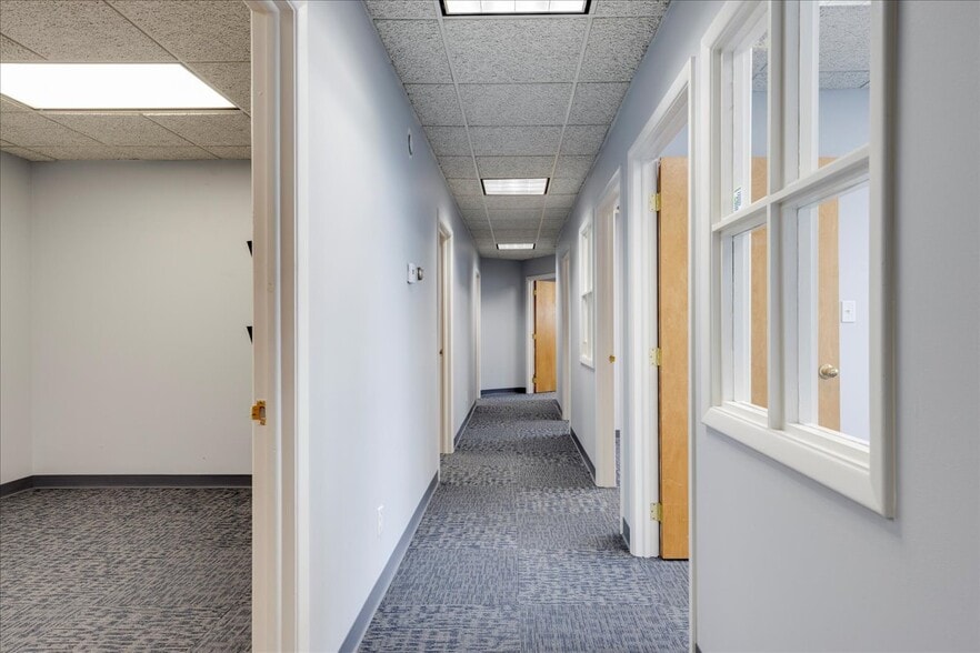 360 Delaware Ave, Buffalo, NY for lease - Interior Photo - Image 3 of 29