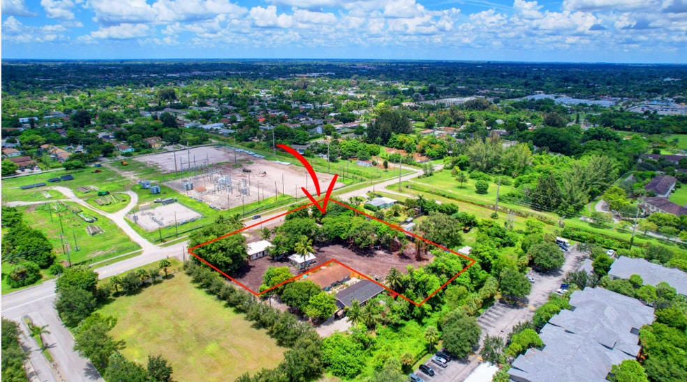 4562 Davis Rd, Lake Worth, FL for sale - Primary Photo - Image 1 of 1