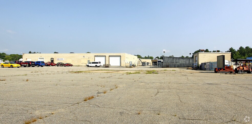 70 Pembroke Rd, Concord, NH for sale - Primary Photo - Image 1 of 1