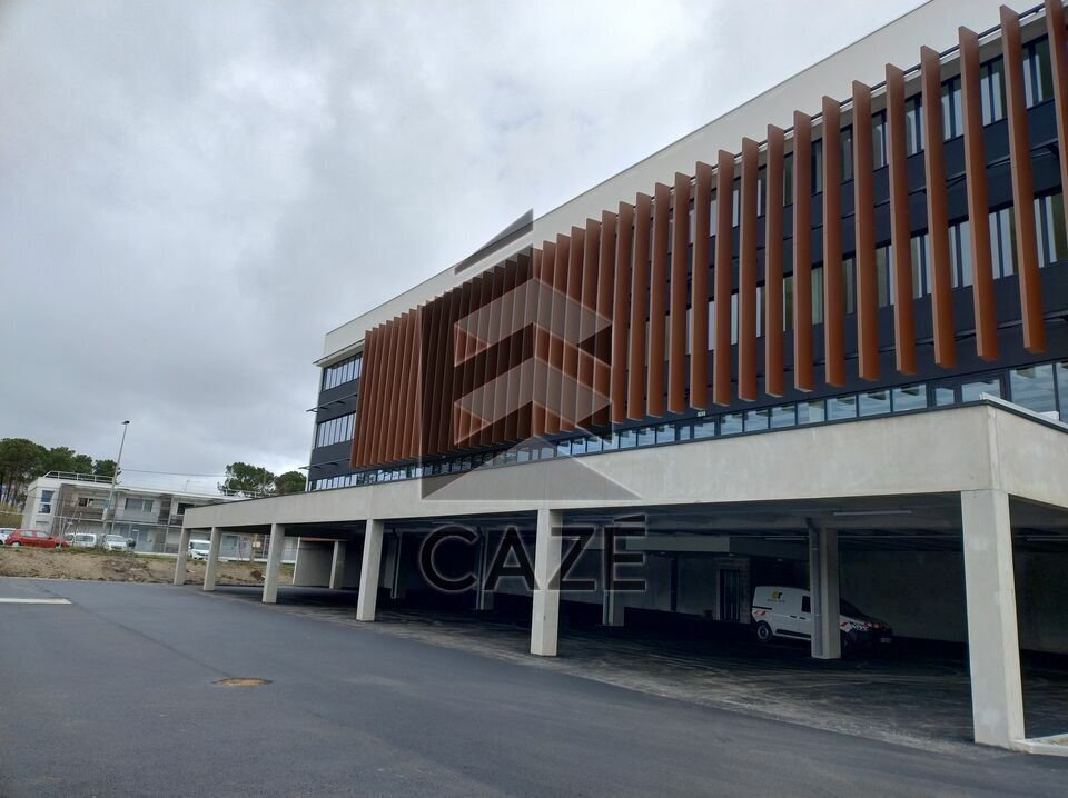 Office in Mérignac for lease Building Photo- Image 1 of 9