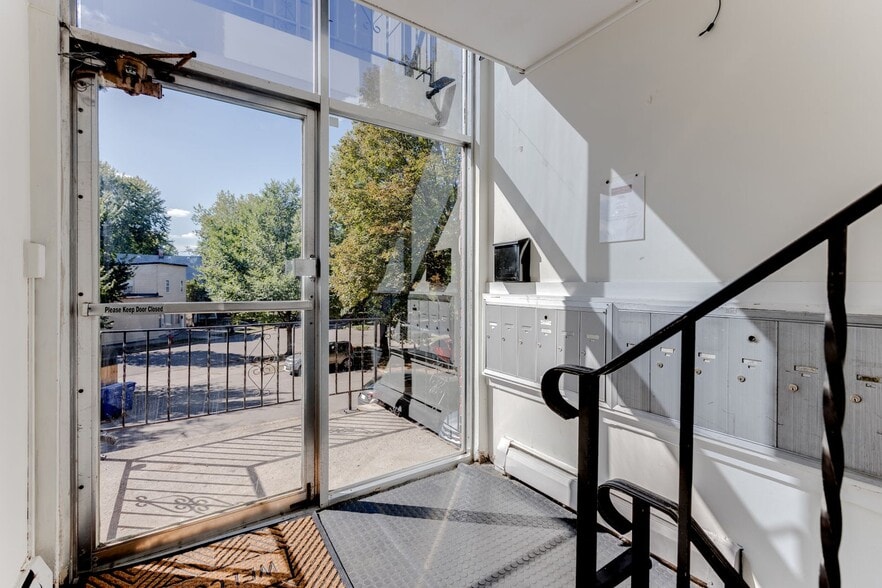 748 Tatum St, Saint Paul, MN for sale - Building Photo - Image 2 of 14