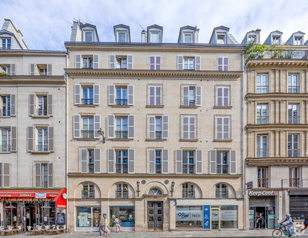 Location Bureaux 170 m² - Photo 1