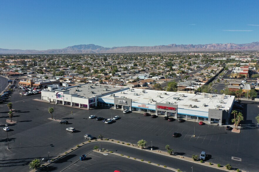 1132-1200 S Decatur Blvd, Las Vegas, NV for lease - Building Photo - Image 3 of 13