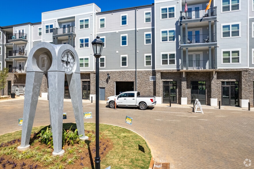 894 Tiger Blvd, Clemson, SC for lease - Building Photo - Image 1 of 52