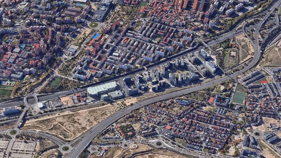 Calle Vía de los Poblados, 13, Madrid, Madrid for lease - Commercial Listing Video - Image 2 of 6