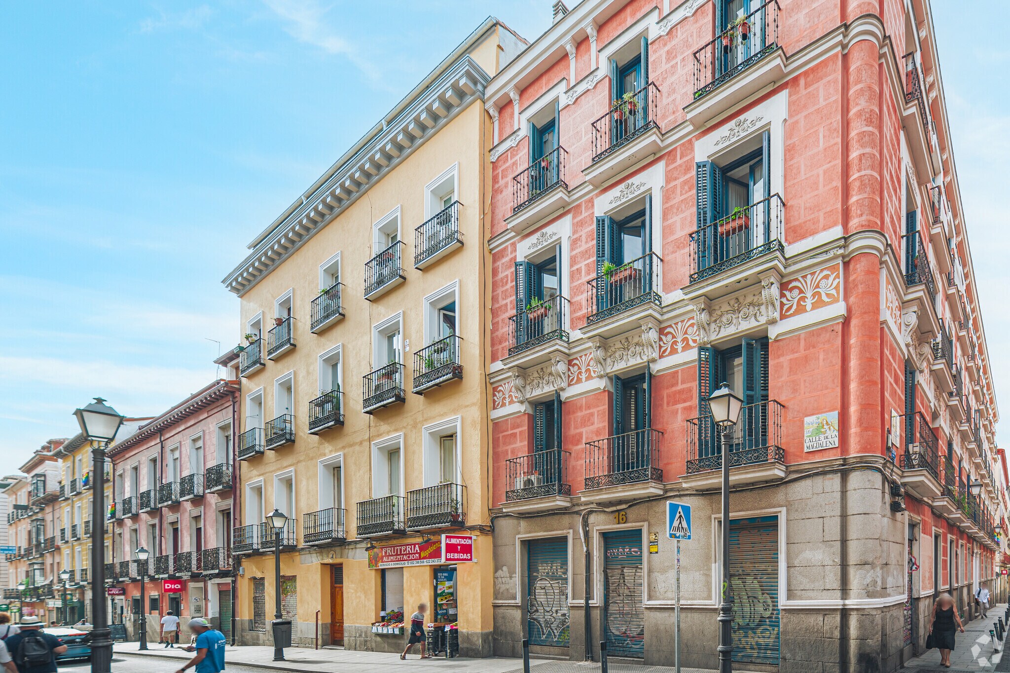 Multifamily in Madrid, Madrid for sale Primary Photo- Image 1 of 1
