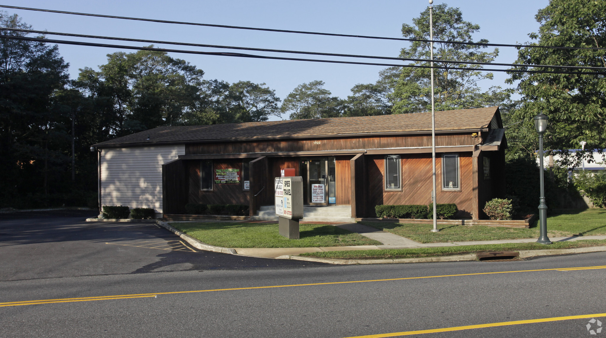 1022 Main St, Holbrook, NY for sale Primary Photo- Image 1 of 1