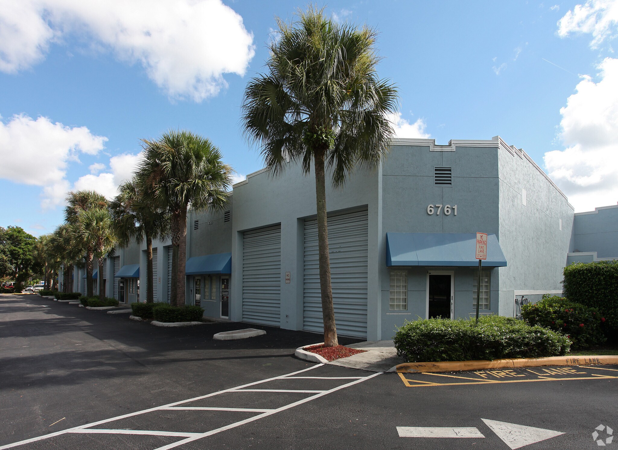 6761 W Sunrise Blvd, Plantation, FL for lease Building Photo- Image 1 of 11