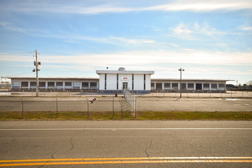 6101 Lindsey Rd, Little Rock, AR for sale - Building Photo - Image 1 of 1