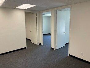 1126-1140 E Chestnut Ave, Santa Ana, CA for lease Interior Photo- Image 1 of 8