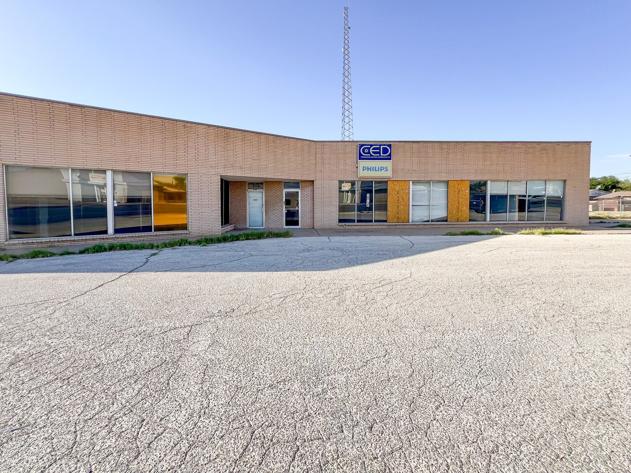 305 E University Blvd, Odessa, TX for lease Building Photo- Image 1 of 24