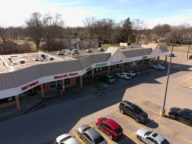 371-447 W Bagley Rd, Berea, OH for lease - Building Photo - Image 2 of 6