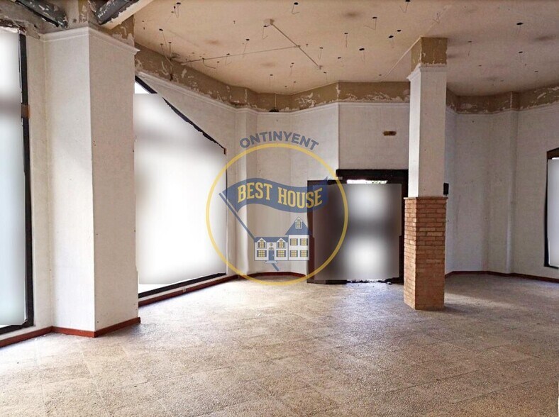 Retail in Ontinyent, Valencia for lease - Building Photo - Image 1 of 2