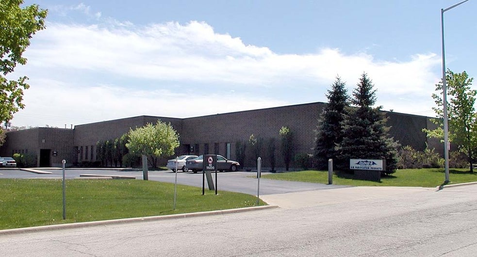 755-777 Edgewood Ave, Wood Dale, IL for lease - Building Photo - Image 3 of 9