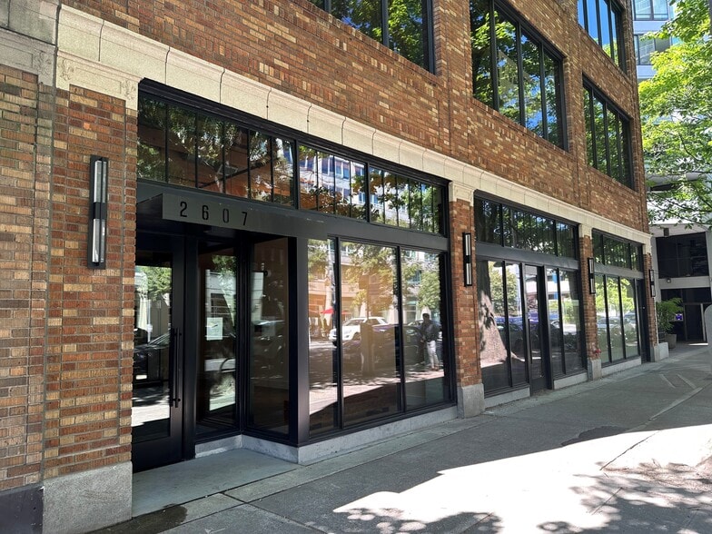 2607 2nd Ave, Seattle, WA for lease - Building Photo - Image 1 of 5