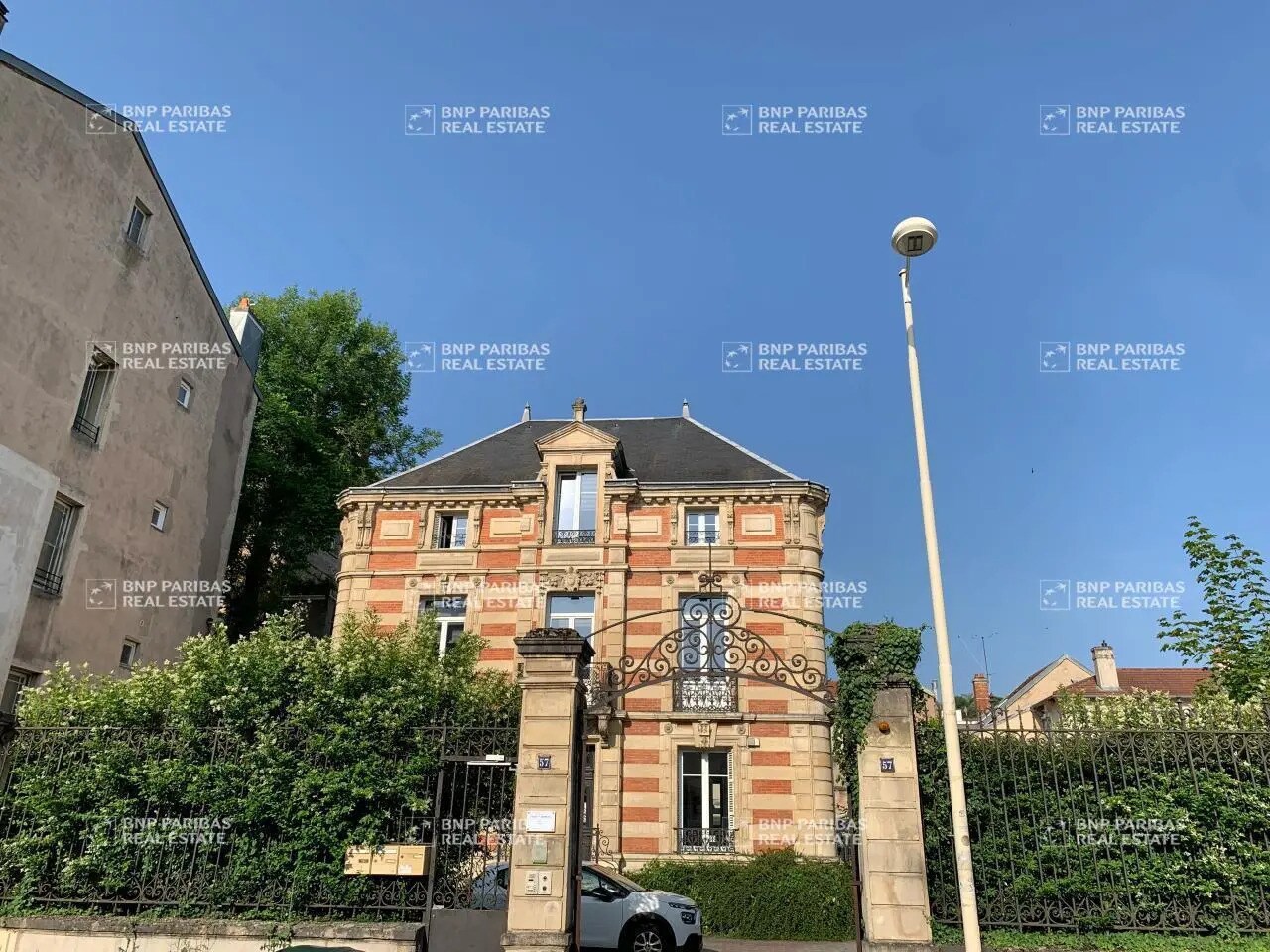 Office in Nancy for lease Primary Photo- Image 1 of 25