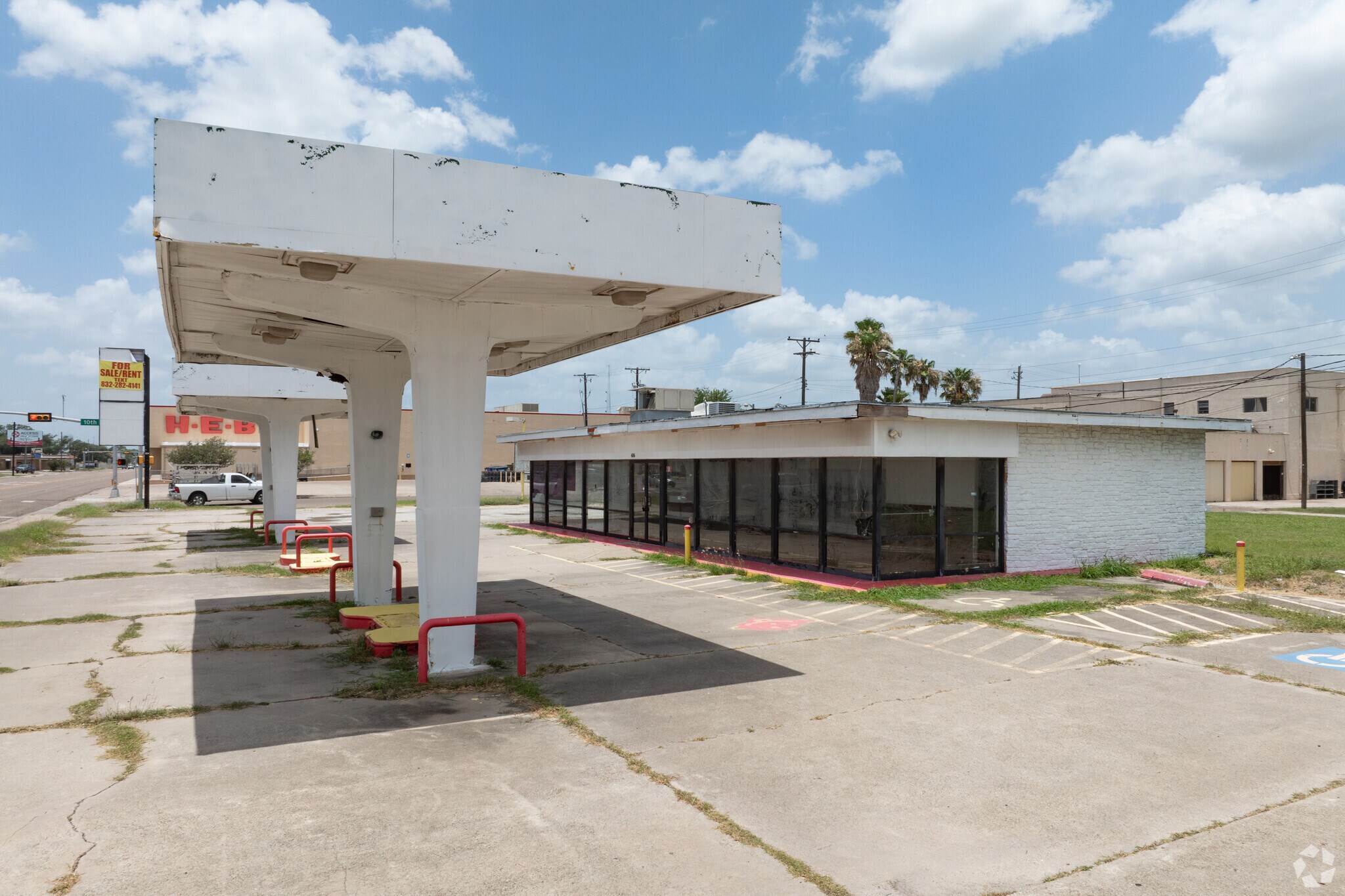 606 E King Ave, Kingsville, TX for sale Building Photo- Image 1 of 28