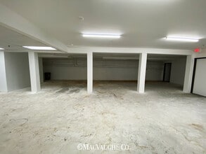 64-90 N Fair Oaks Ave, Pasadena, CA for lease Interior Photo- Image 2 of 8