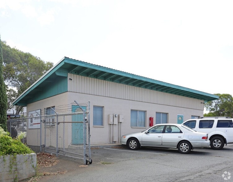 4321 Lawehana St, Honolulu, HI for lease - Building Photo - Image 3 of 23