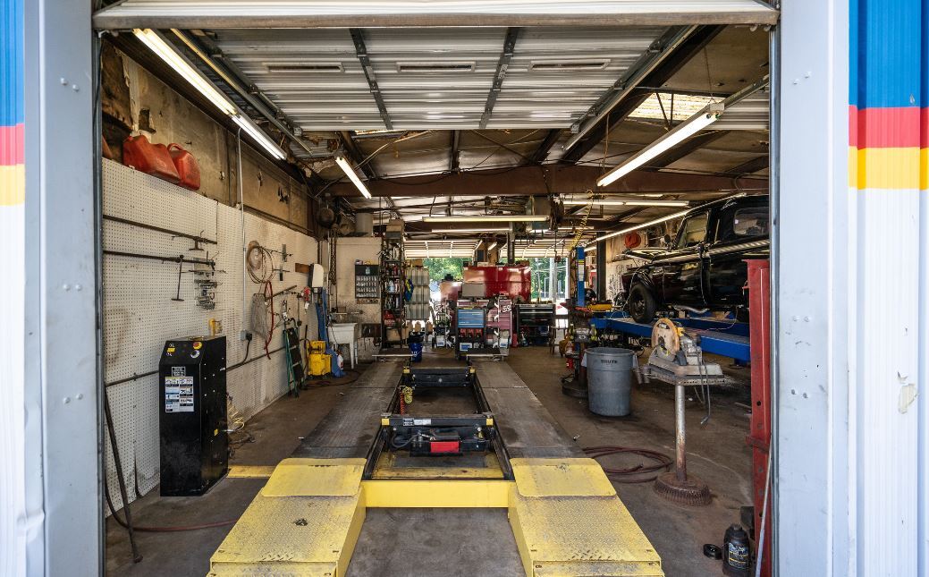 3318 Jefferson Davis Hwy, Richmond, VA 23234 The Brake Stop