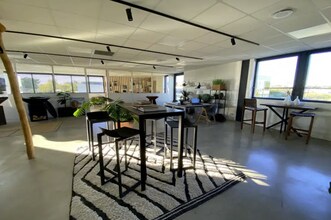 Office in Saint-Jean-de-Védas for lease Interior Photo- Image 1 of 6