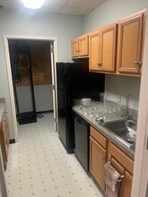 10135 Colvin Run Rd, Great Falls, VA for lease Building Photo- Image 2 of 7