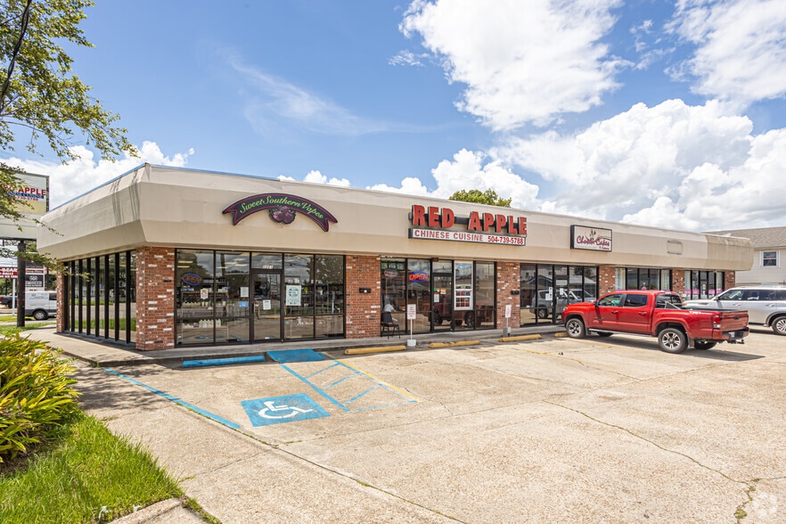 6861 Jefferson Hwy, Harahan, LA for sale - Primary Photo - Image 1 of 1