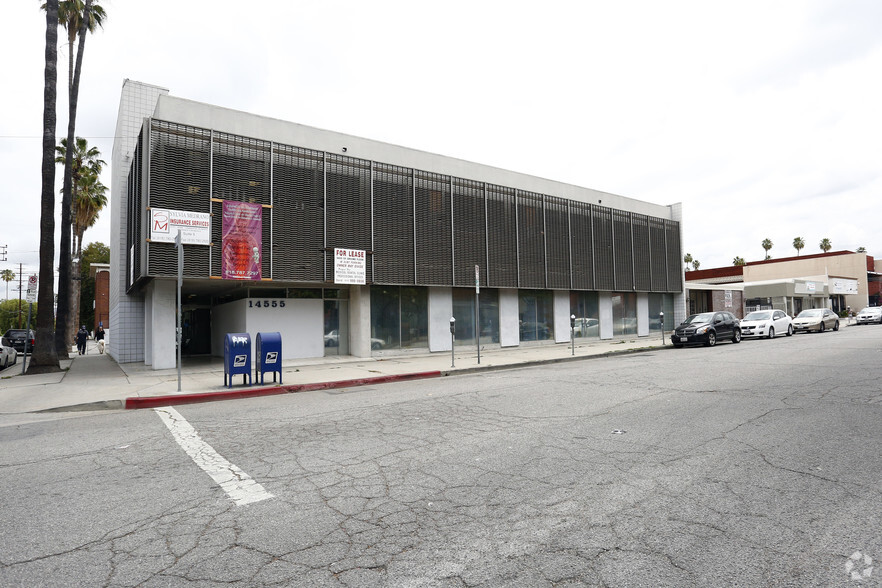 14551-14555 Hamlin St, Van Nuys, CA for sale - Primary Photo - Image 1 of 1