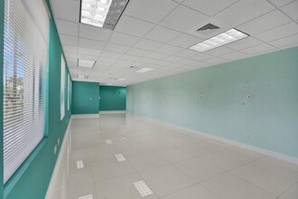 15620 SW 29th St, Miramar, FL for sale Interior Photo- Image 2 of 111